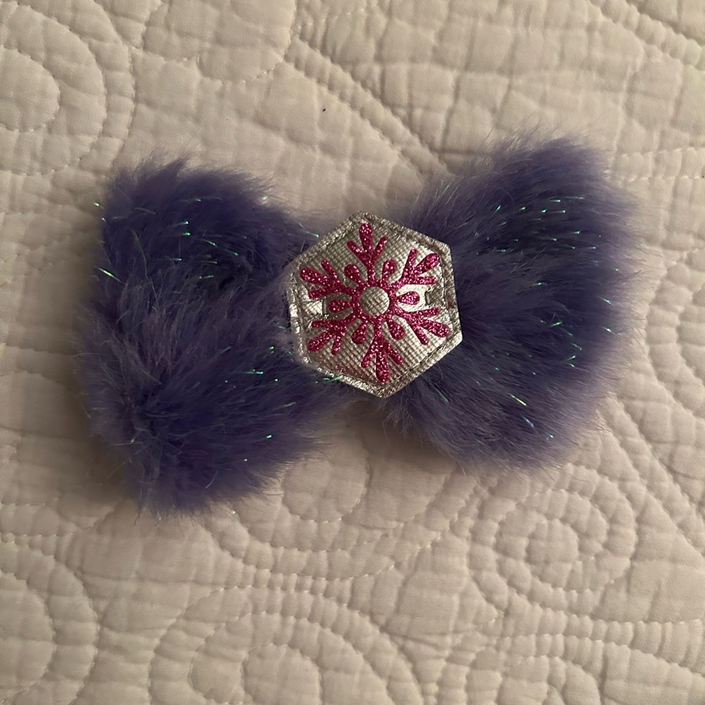 Build a Bear LOT - includes stuffed Dino, Anna dress/shoes, Elsa dress/shoes … - Picture 10 of 10